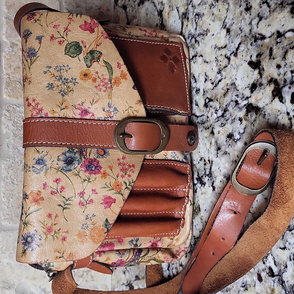 Patricia Nash Prairie Rose Praga Flap Crossbody 